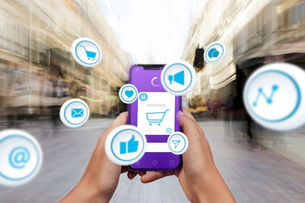 Sosial media marketing dan e commerce penting untuk meningkatkan penjualan UMKM