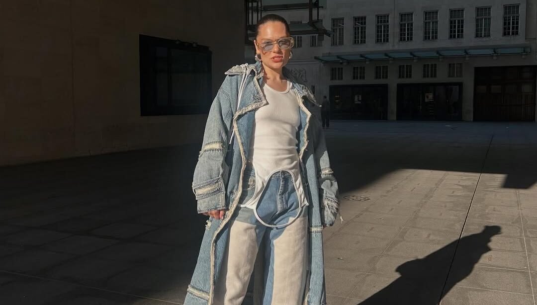 Penyanyi pop asal Inggris Jessie J