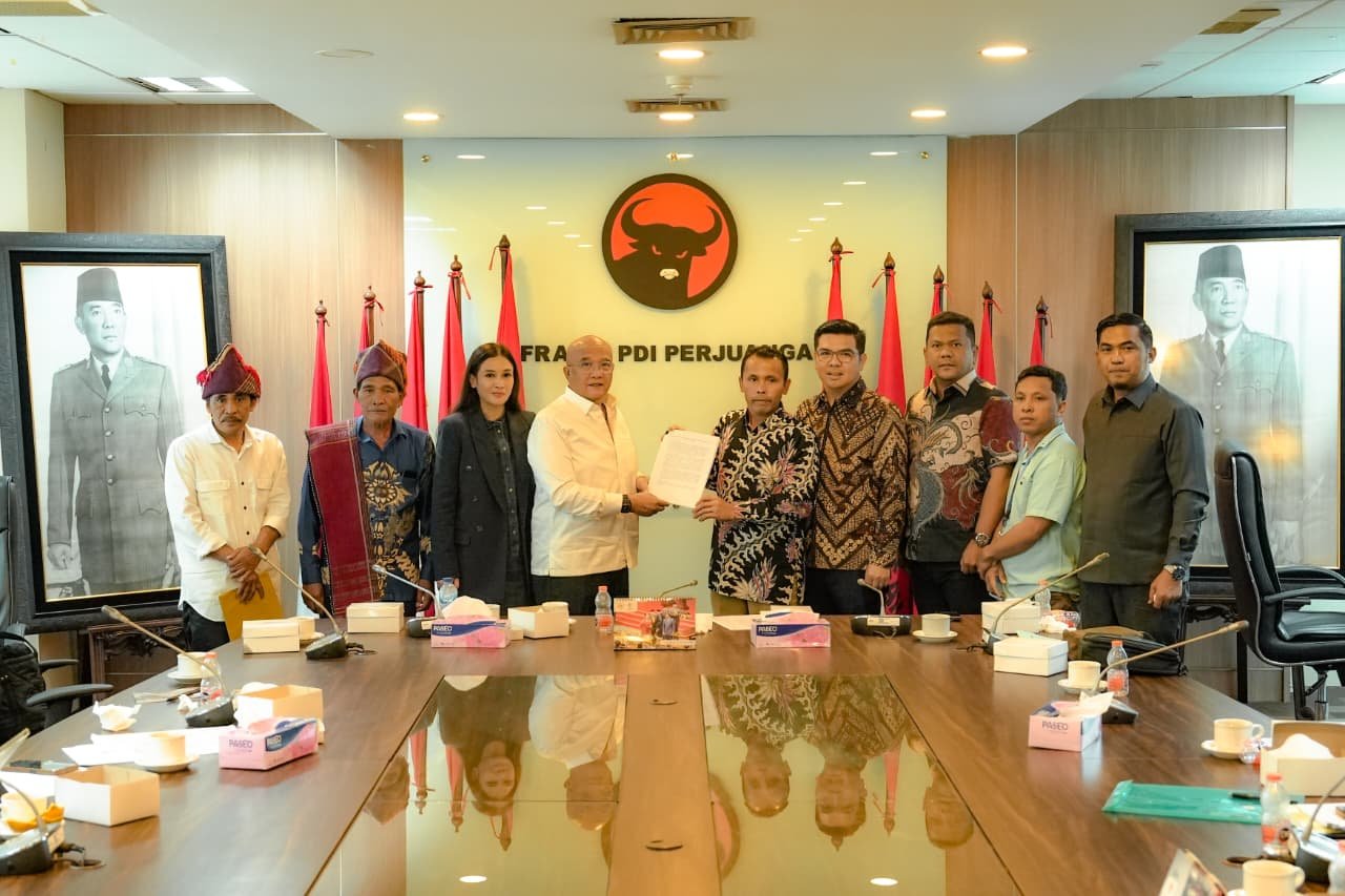 Fraksi PDI Perjuangan menerima aduan dari dua elemen masyarakat | dok. PDIP