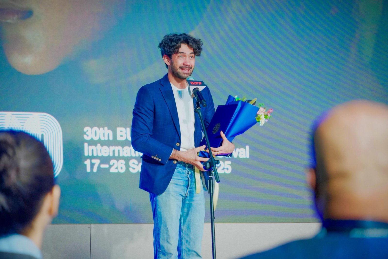 Film panjang pertama Reza Rahadian sebagai sutradara, Pangku, berhasil meraih empat penghargaan di Busan International Film Festival (BIFF) 2025. Ajang tersebut digelar di Busan, Korea Selatan, pada Kamis (25/9/2025)
