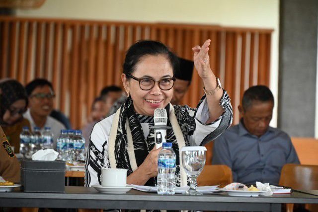 Wakil Ketua Komisi X DPR RI dari Fraksi PDI Perjuangan (PDIP) MY Esti Wijayanti